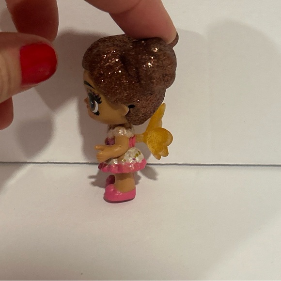 Hatchimals Pixies Wilder Wings Groovy Ginny Glittery Pixie & Snow Ball Sierra! - Picture 5 of 14